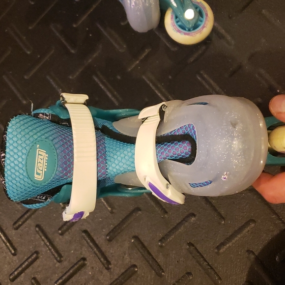 Adjustable Incline Skates - Picture 3 of 8